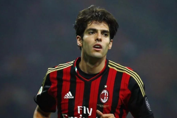 卡卡退役后去干什么了？